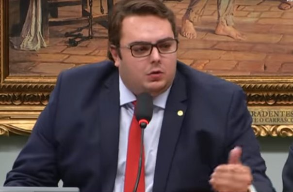 O presidente da CCJ, deputado Felipe Francischini.